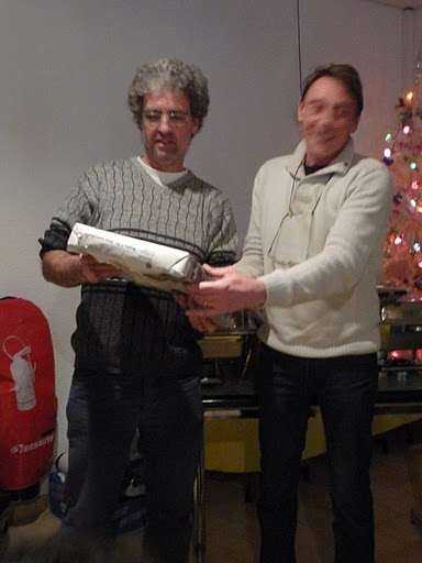 15.JPG (16893 bytes)